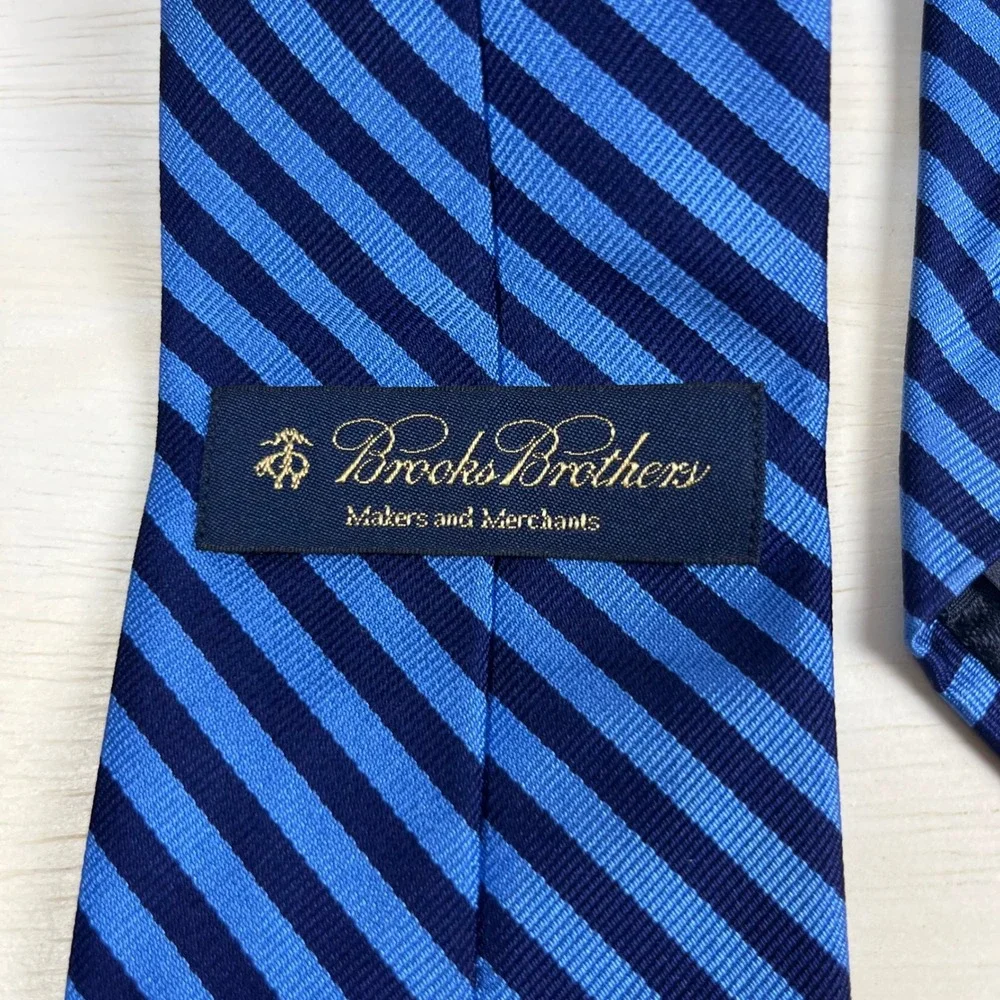 Brooks Brothers Makers Necktie Navy Light Blue Repp Stripe Silk Made in USA